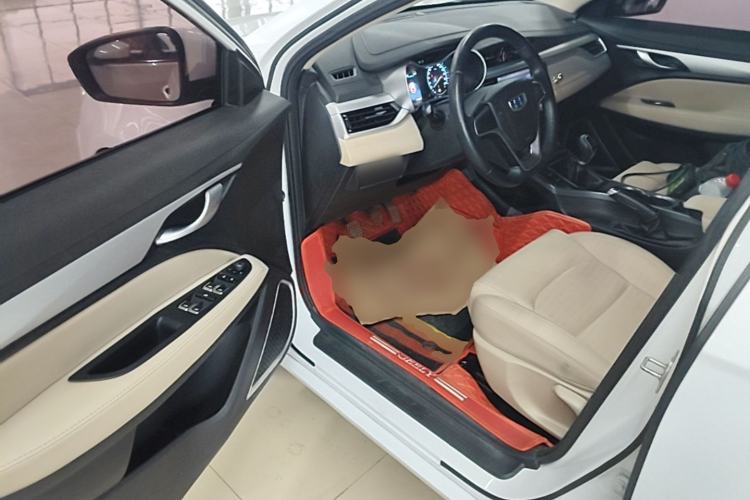 Used Geely Auto Emgrand 2018 1.5L Manual Luxury Model Driver Seat