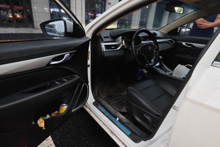 Used Geely Auto Emgrand 2018 1.5L CVT Upward Connect Edition Driver Seat