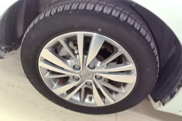 Used Geely Auto Emgrand 2018 1.5L CVT Upward Connect Edition Exterior 2
