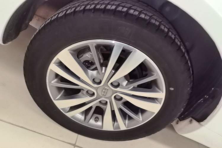 Used Geely Auto Emgrand 2018 1.5L CVT Upward Connect Edition Exterior 3