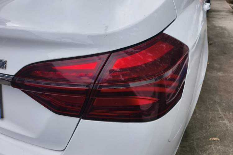 Used Geely Auto Emgrand 2018 1.5L CVT Upward Connect Edition Exterior 3