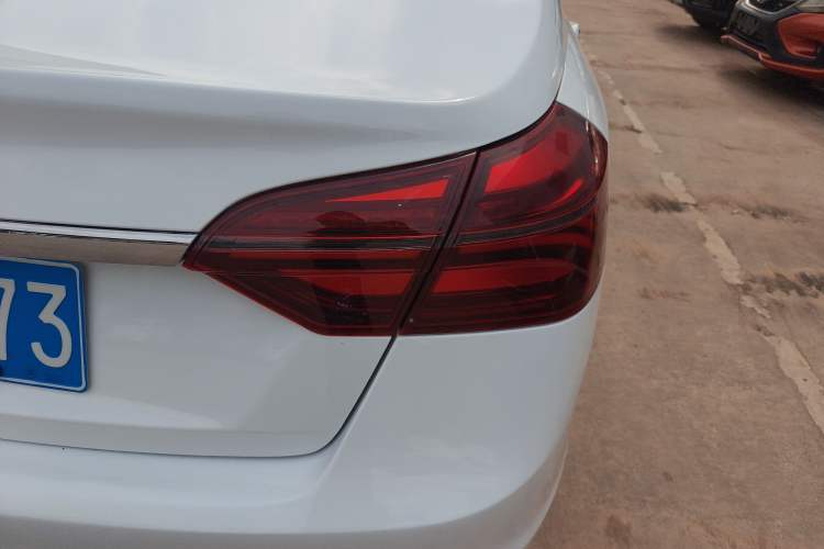 Used Geely Auto Emgrand 2018 1.5L Manual Luxury Model Exterior 3