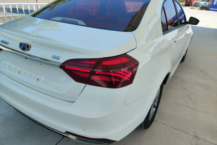 Used Geely Auto Emgrand 2018 1.5L Manual Luxury Model Exterior 3