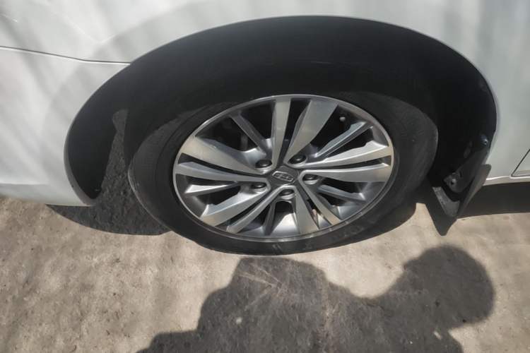Used Geely Auto Emgrand 2018 1.5L CVT Upward Connect Edition Exterior 4