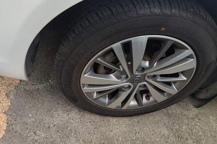 Used Geely Auto Emgrand 2018 1.5L CVT Upward Connect Edition Exterior 4
