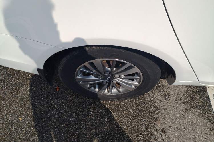 Used Geely Auto Emgrand 2018 1.5L CVT Luxury Model Exterior 5