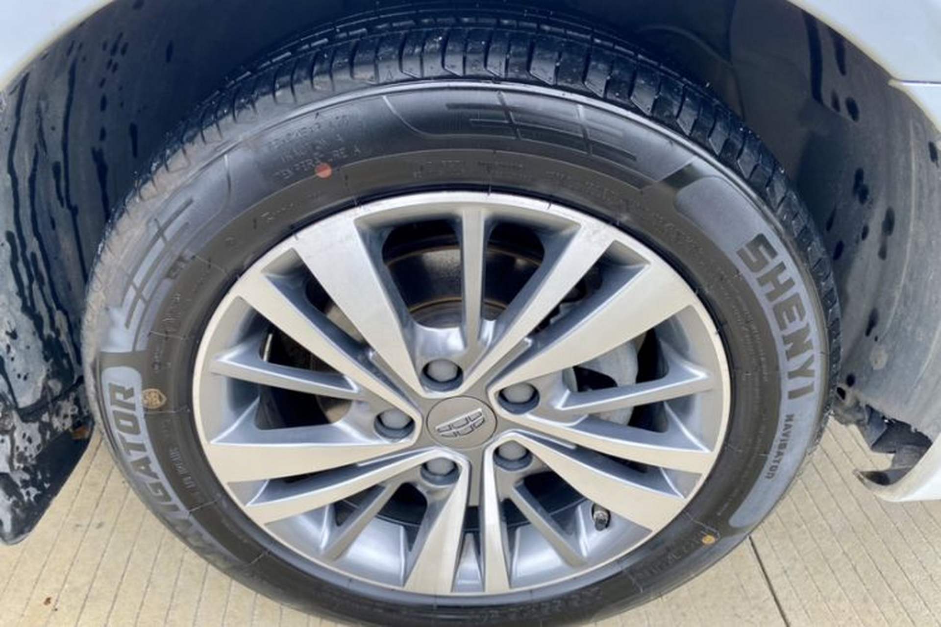 Used Geely Auto Emgrand 2018 1.5L CVT Upward Connect Edition Exterior 6