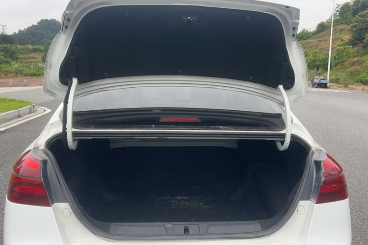 Used Geely Auto Emgrand 2018 1.5L CVT Upward Connect Edition Exterior 8