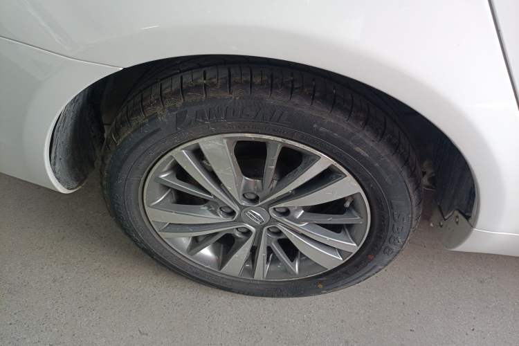 Used Geely Auto Emgrand 2018 1.5L CVT Upward Connect Edition Exterior 8