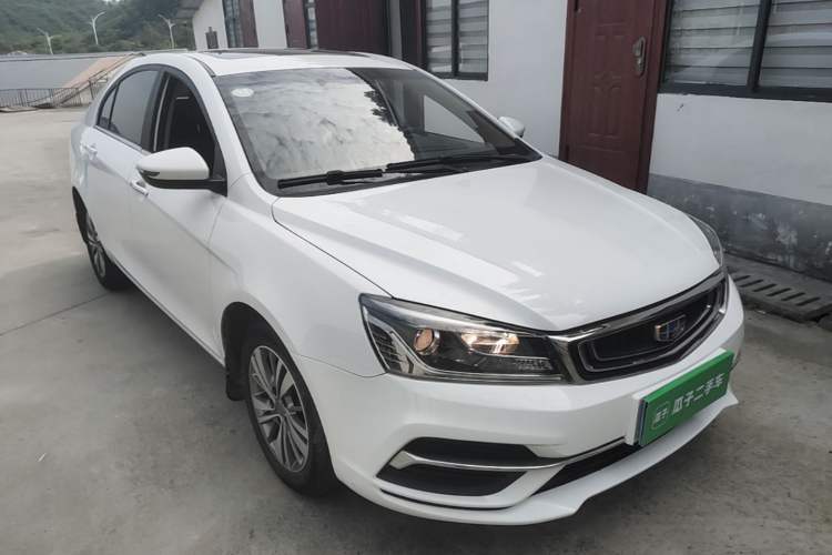 Used Geely Auto Emgrand 2018 1.5L CVT Upward Connect Edition Front Right 45 Deg