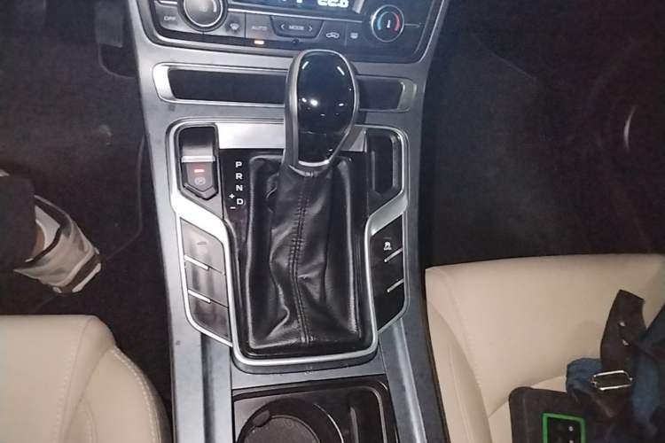 Used Geely Auto Emgrand 2018 1.5L CVT Luxury Model Gear Lever