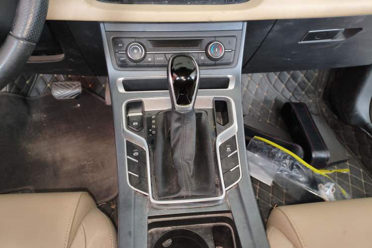 Used Geely Auto Emgrand 2018 1.5L CVT Luxury Model Gear Lever