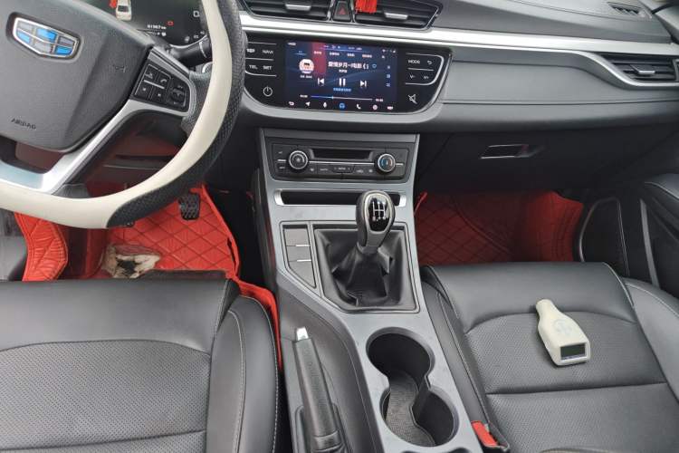 Used Geely Auto Emgrand 2018 1.5L Manual Upward Connect Edition Gear Lever