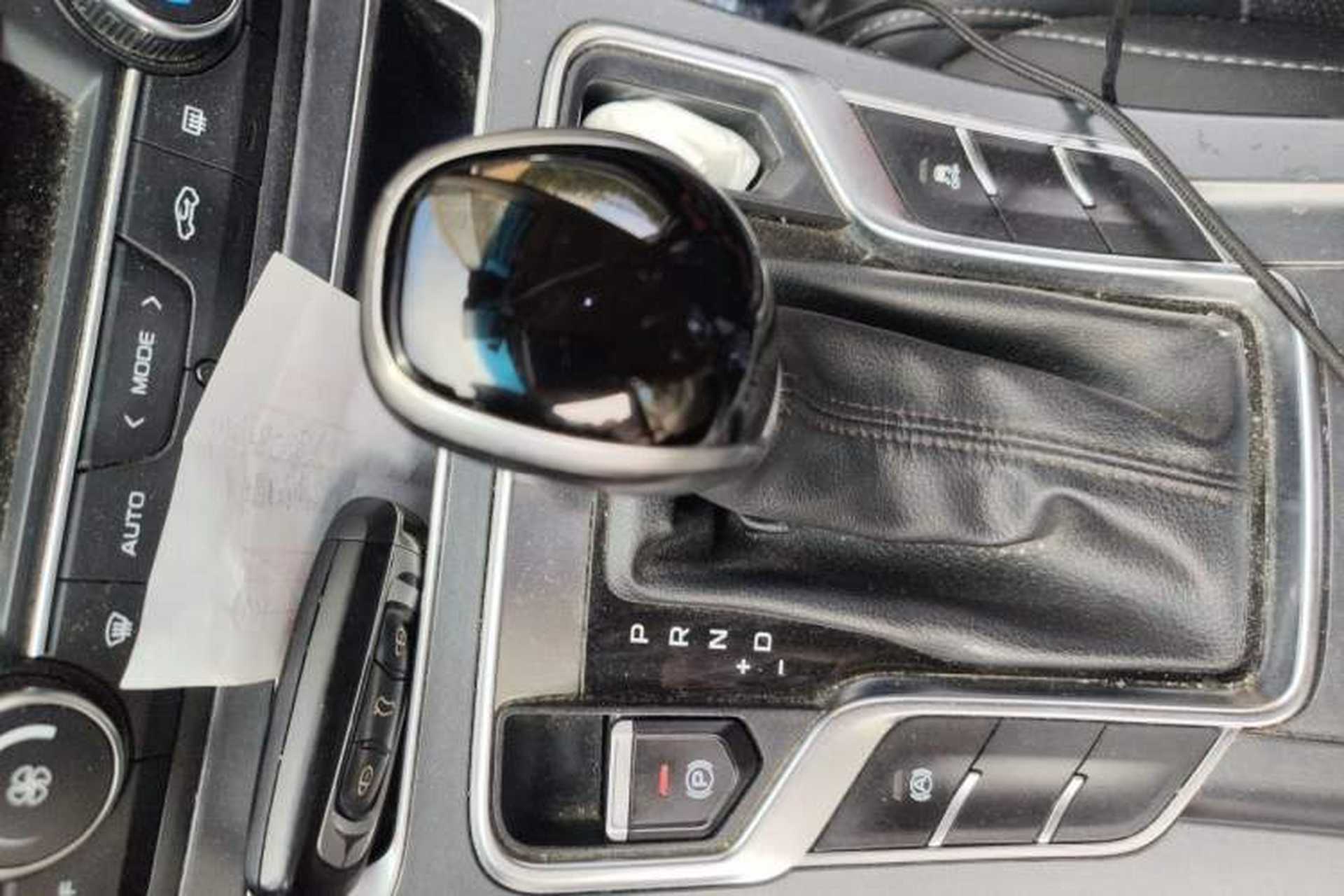 Used Geely Auto Emgrand 2018 1.5L CVT Upward Connect Edition Gear Lever