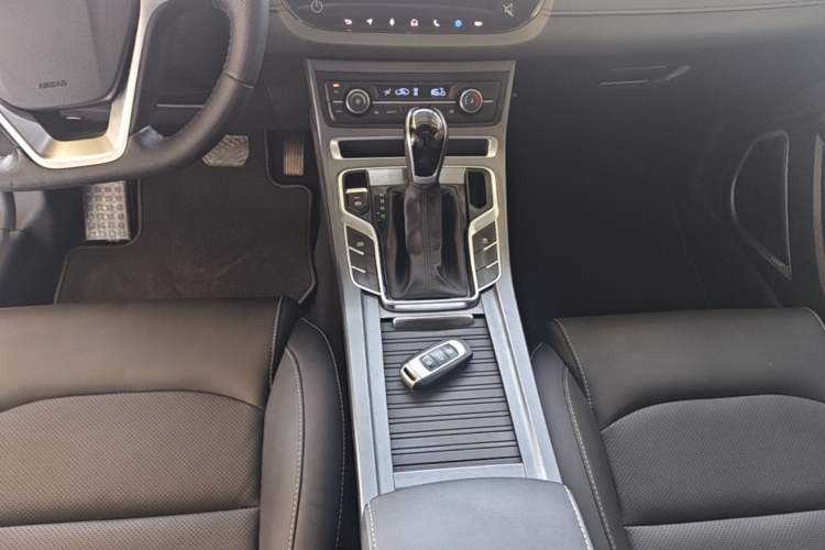 Used Geely Auto Emgrand 2018 1.5L CVT Upward Connect Edition Gear Lever
