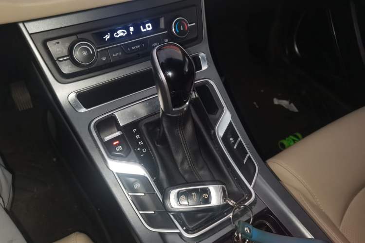 Used Geely Auto Emgrand 2018 1.5L CVT Luxury Model Gear Lever