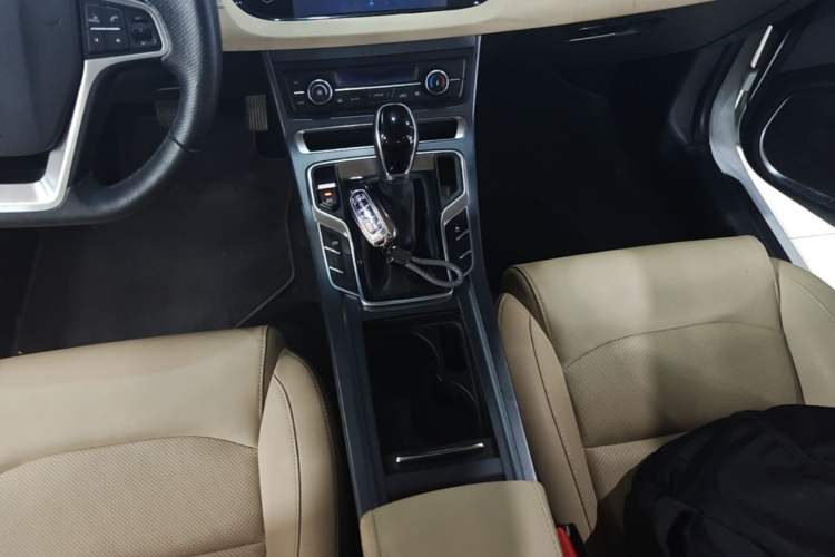 Used Geely Auto Emgrand 2018 1.5L CVT Luxury Model Gear Lever