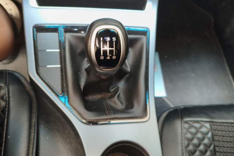Used Geely Auto Emgrand 2018 1.5L Manual Upward Connect Edition Gear Lever