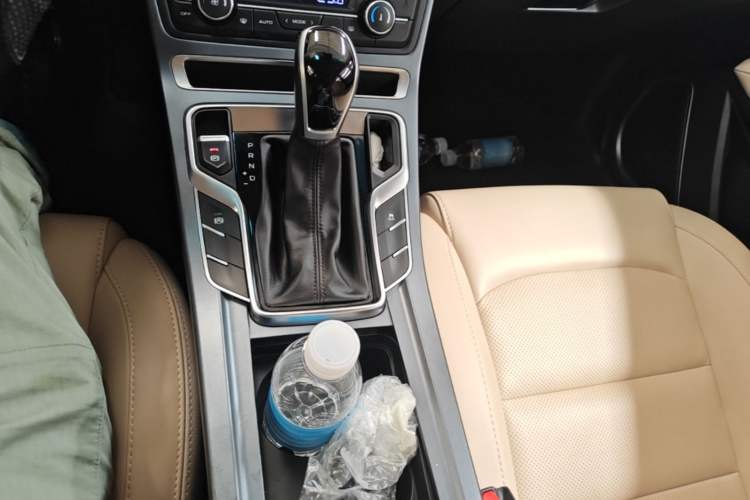 Used Geely Auto Emgrand 2018 1.5L CVT Luxury Model Gear Lever