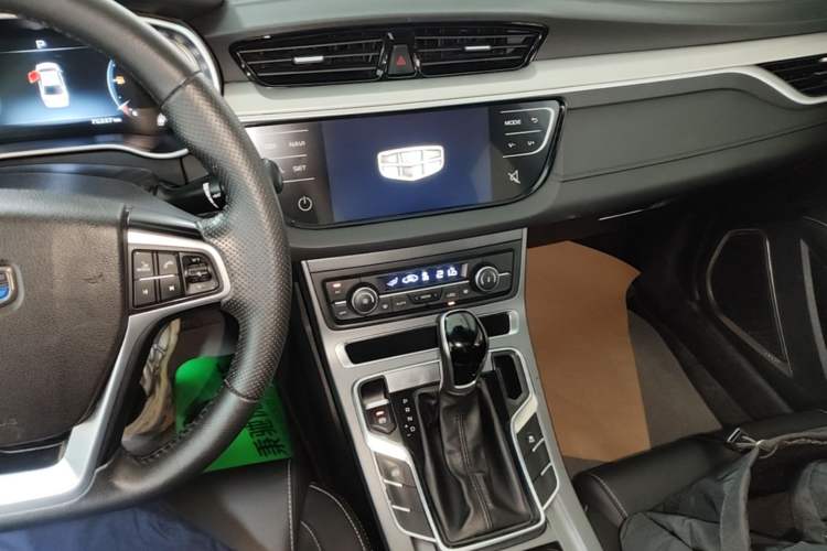 Used Geely Auto Emgrand 2018 1.5L CVT Upward Connect Edition Gear Lever