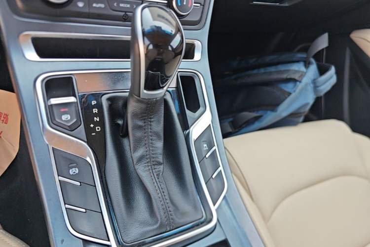 Used Geely Auto Emgrand 2018 1.5L CVT Luxury Model Gear Lever