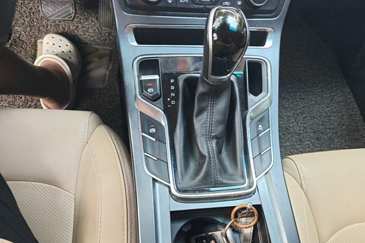 Used Geely Auto Emgrand 2018 1.5L CVT Luxury Model Gear Lever