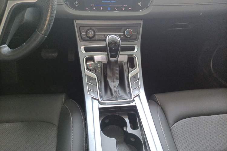 Used Geely Auto Emgrand 2018 1.5L CVT Upward Connect Edition Gear Lever