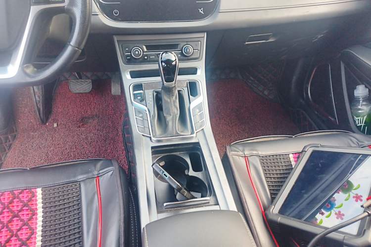 Used Geely Auto Emgrand 2018 1.5L CVT Upward Connect Edition Gear Lever
