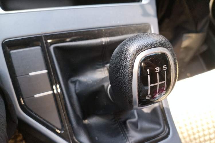 Used Geely Auto Emgrand 2018 1.5L Manual Luxury Model Gear Lever
