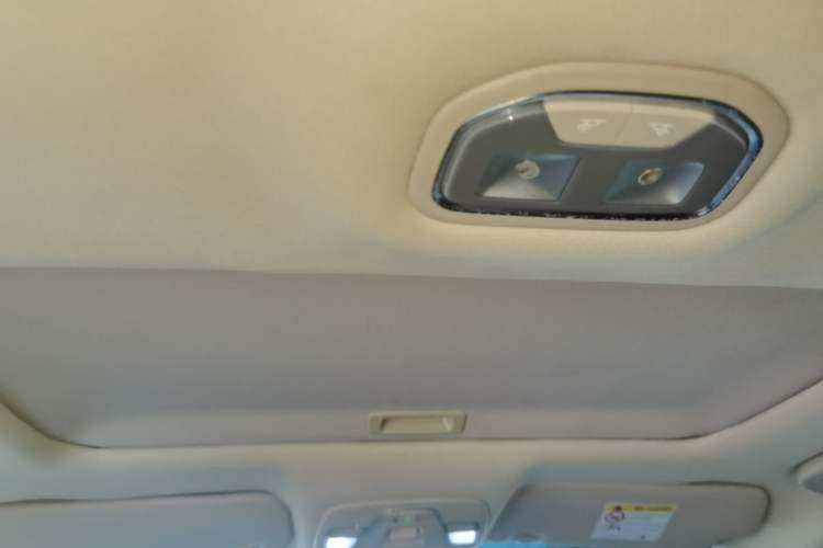 Used Geely Auto Emgrand 2018 1.5L CVT Upward Connect Edition Headliner