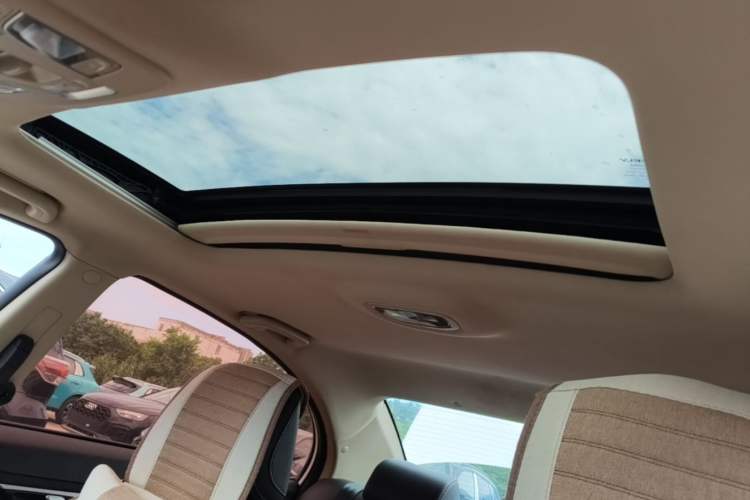 Used Geely Auto Emgrand 2018 1.5L Manual Upward Connect Edition Headliner