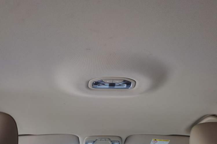 Used Geely Auto Emgrand 2018 1.5L CVT Luxury Model Headliner