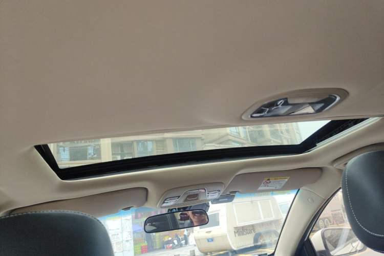 Used Geely Auto Emgrand 2018 1.5L CVT Upward Connect Edition Headliner