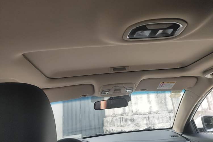 Used Geely Auto Emgrand 2018 1.5L CVT Upward Connect Edition Headliner