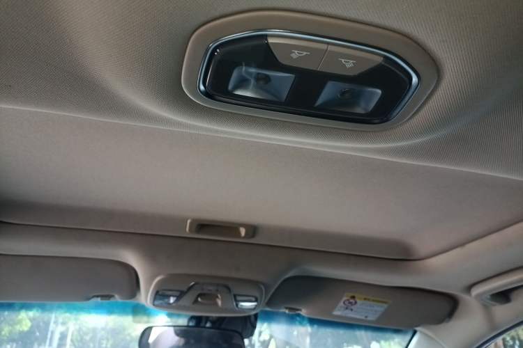 Used Geely Auto Emgrand 2018 1.5L CVT Upward Connect Edition Headliner