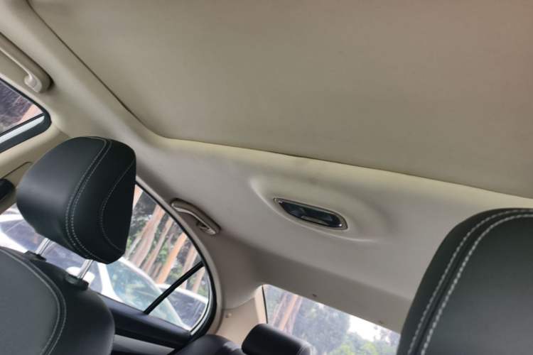 Used Geely Auto Emgrand 2018 1.5L CVT Upward Connect Edition Headliner