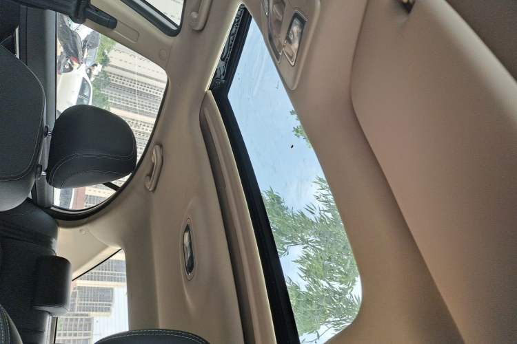 Used Geely Auto Emgrand 2018 1.5L Manual Upward Connect Edition Headliner