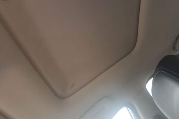 Used Geely Auto Emgrand 2018 1.5L CVT Upward Connect Edition Headliner