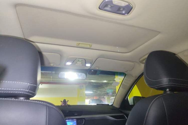 Used Geely Auto Emgrand 2018 1.5L CVT Upward Connect Edition Headliner
