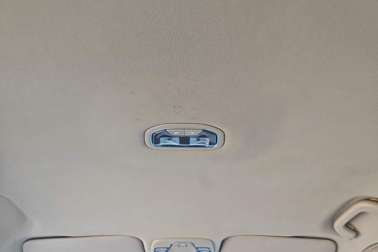 Used Geely Auto Emgrand 2018 1.5L CVT Luxury Model Headliner