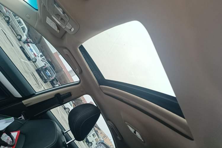 Used Geely Auto Emgrand 2018 1.5L Manual Upward Connect Edition Headliner