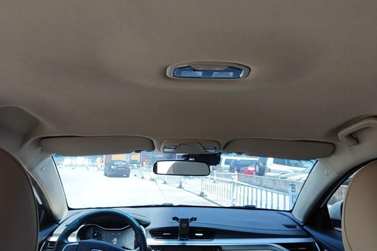 Used Geely Auto Emgrand 2018 1.5L Manual Luxury Model Headliner