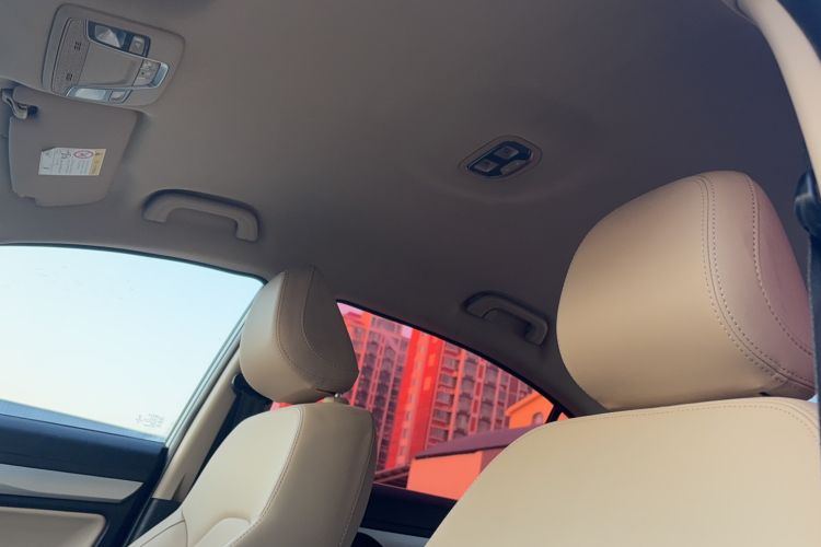Used Geely Auto Emgrand 2018 1.5L Manual Luxury Model Headliner