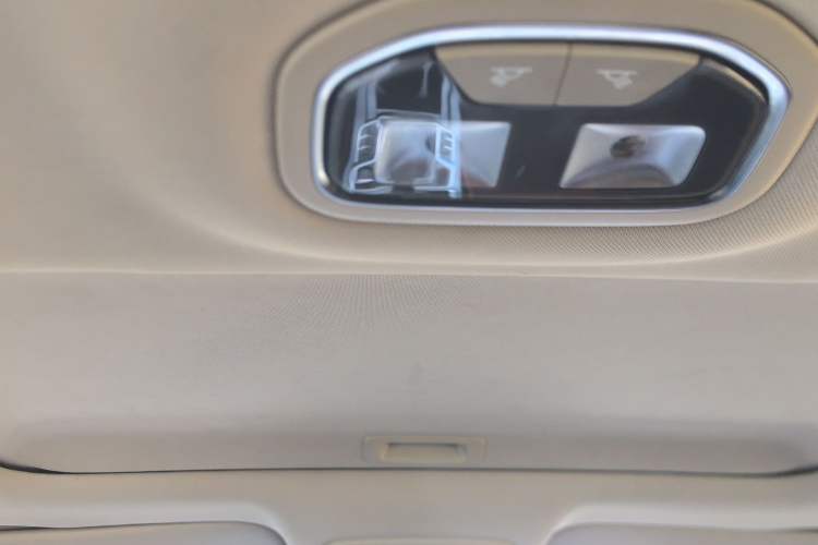 Used Geely Auto Emgrand 2018 1.5L CVT Upward Connect Edition Headliner