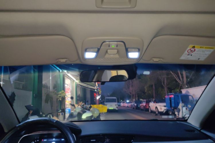 Used Geely Auto Emgrand 2018 1.5L CVT Upward Connect Edition Headliner