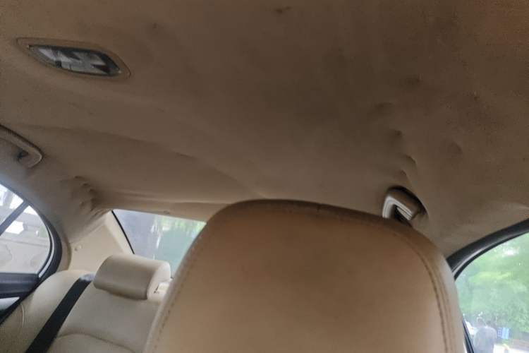 Used Geely Auto Emgrand 2018 1.5L CVT Luxury Model Headliner