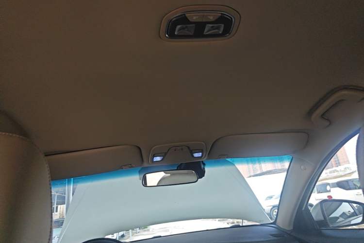 Used Geely Auto Emgrand 2018 1.5L CVT Luxury Model Headliner