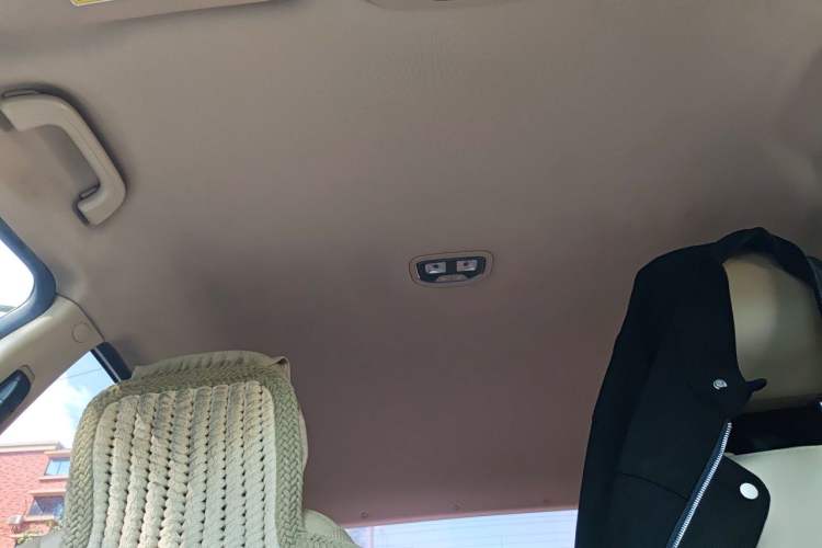 Used Geely Auto Emgrand 2018 1.5L Manual Luxury Model Headliner