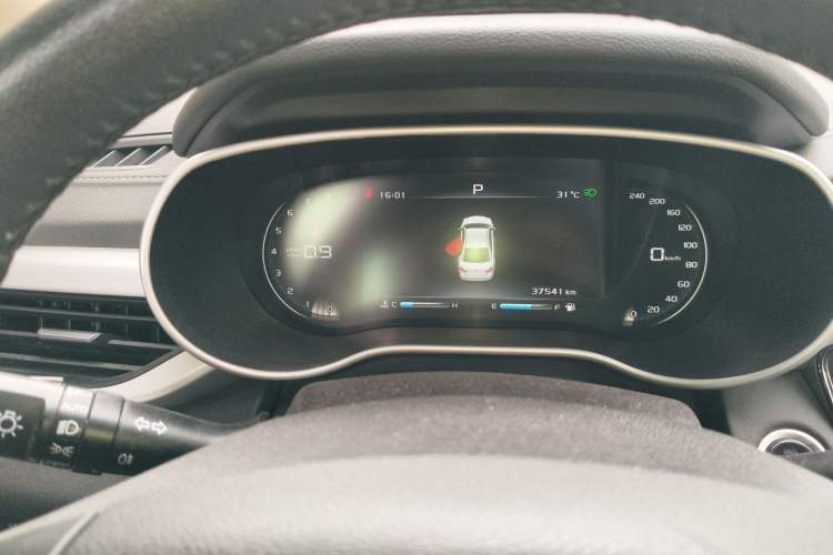 Used Geely Auto Emgrand 2018 1.5L CVT Upward Connect Edition Instrument Cluster