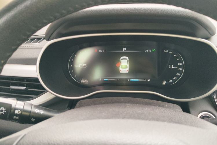 Used Geely Auto Emgrand 2018 1.5L CVT Upward Connect Edition Instrument Cluster